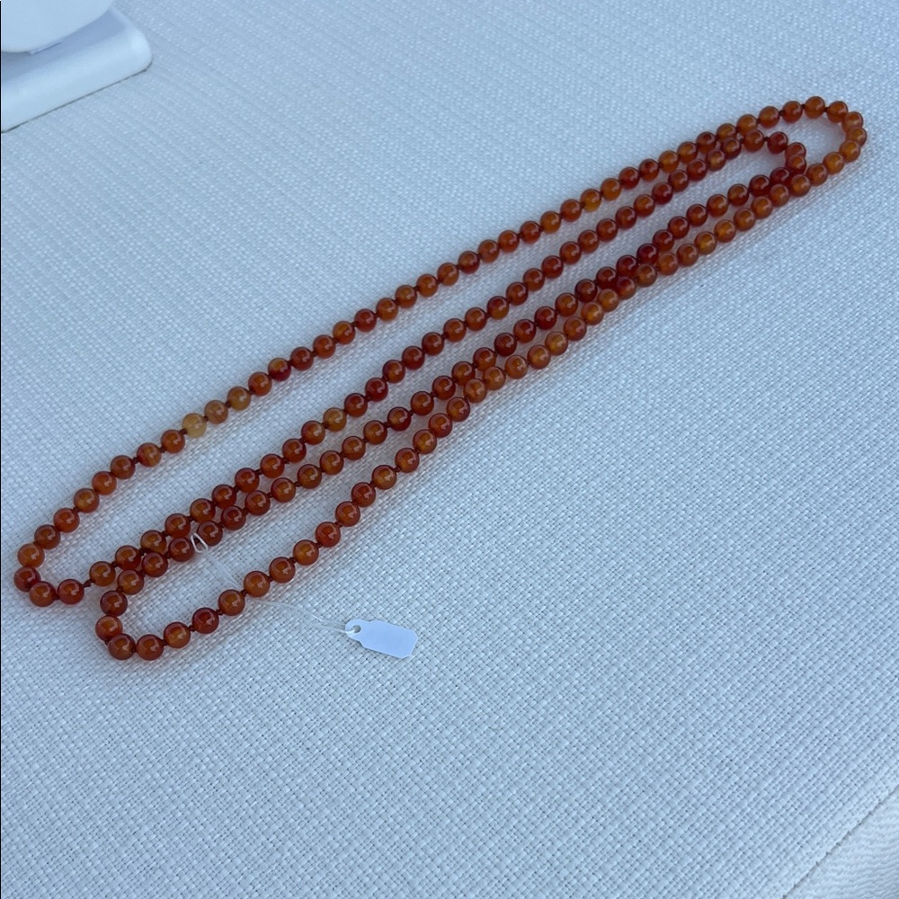 Elegant Amber Beaded Necklace - Picture 3 of 3